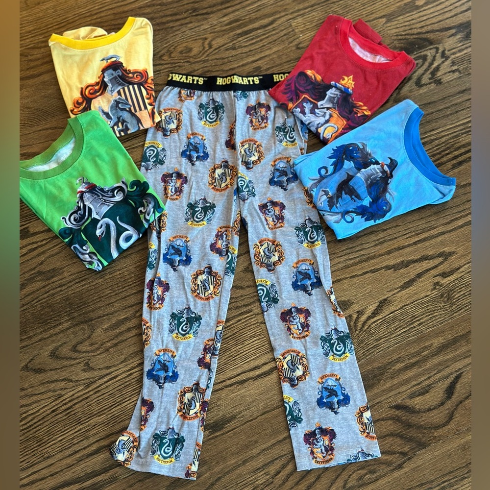 Harry Potter Pajamas / T-Shirts * New Condition